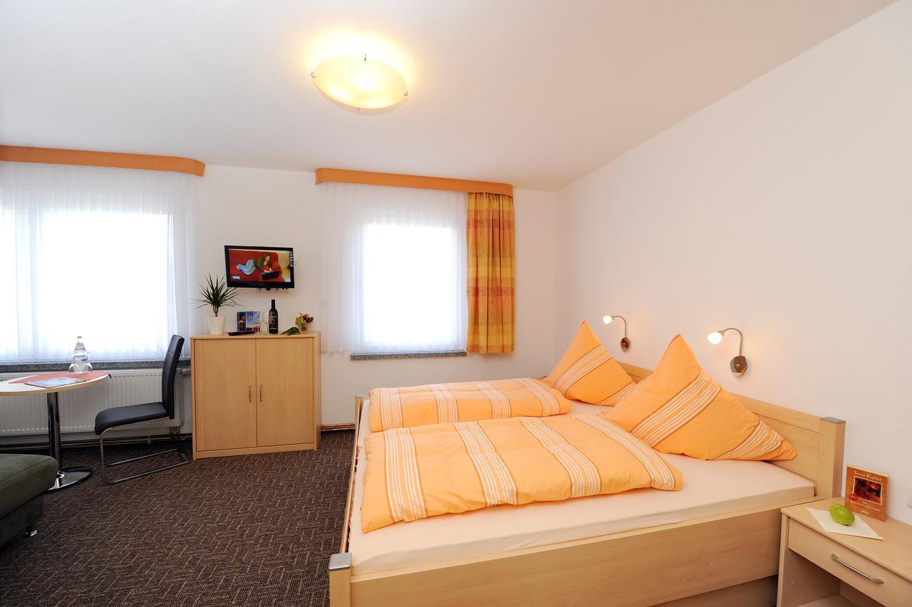 Hotel Zum Birkenhof Stechlin Eksteriør billede